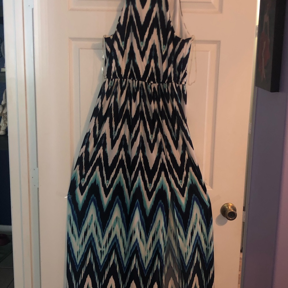Blue chevron full-length semi-formal dress